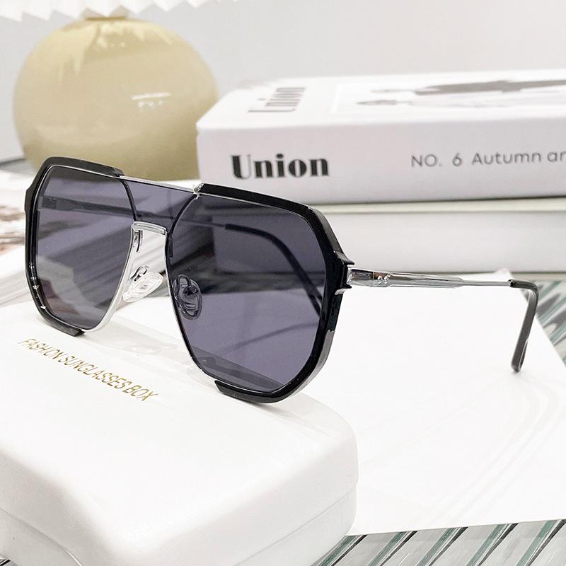 Unisex Myopia-Compatible Sunglasses with Large Retro Frame - Xiaohongshu Style #2238