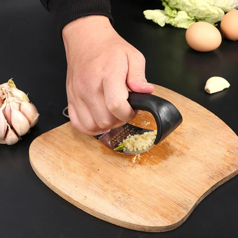 Multifunctional Manual Garlic Press Curved Garlic Grinder Slicer Stainless Steel Garlic Press Cooking Gadgets Kitchen Tool