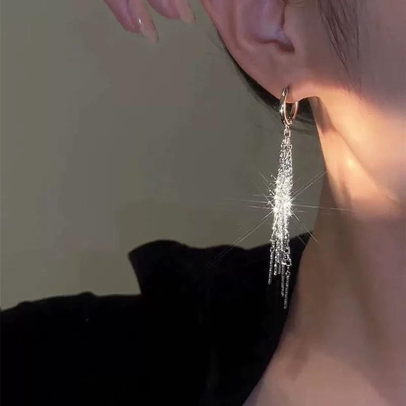 

1 пара Преувеличенные металлические серьги-капли с длинными кисточками для женщин, девушек. Изысканные висячие серьги, ювелирные аксессуары, подарки.