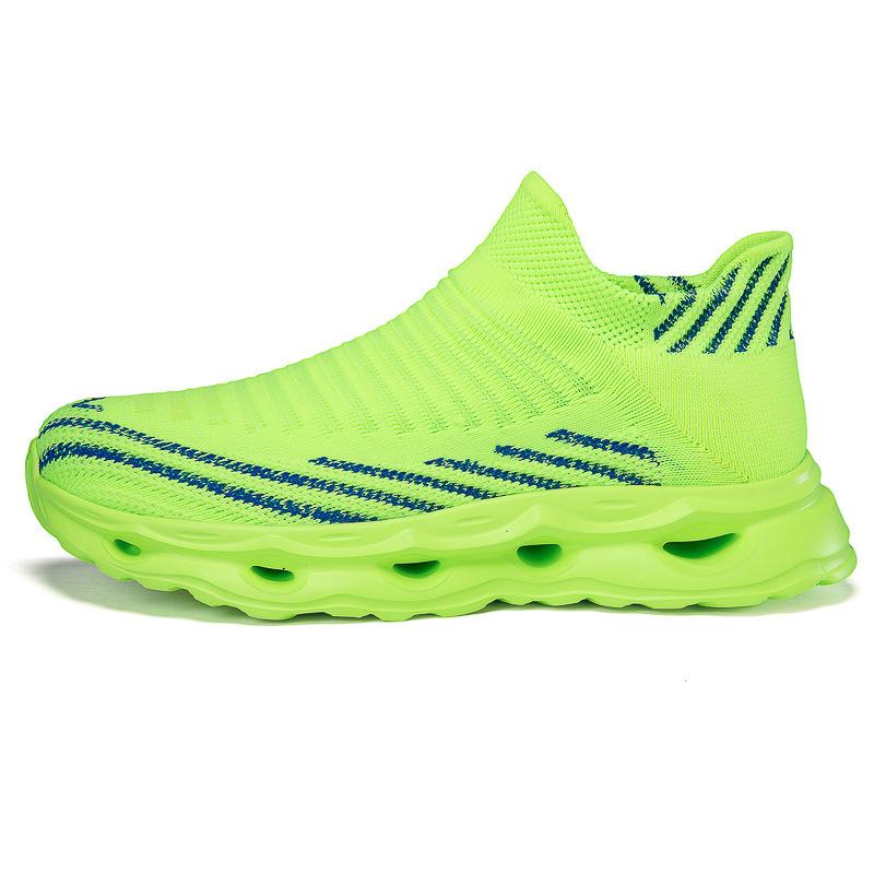 Men's and Women's Sports and Fitness Large-size Mesh Shoes, Simple Fly-woven Elastic Mesh, Breathable One-pedal Socks, Black Shoes.