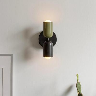 Nordische Wandleuchte im Cremestil: Mid-Century Design für Schlafzimmer-, Wohnzimmer- oder Hoteldekoration.