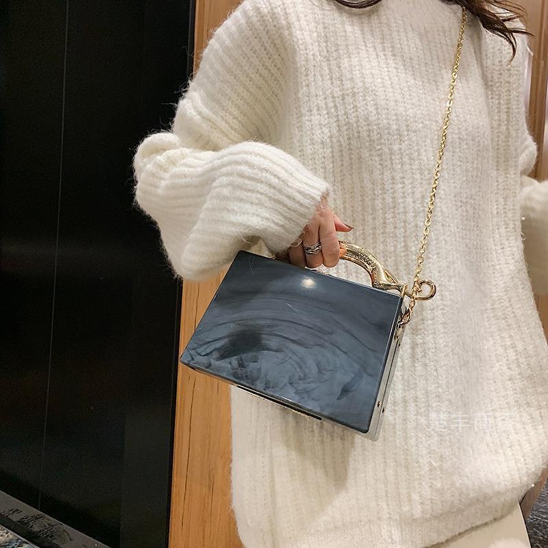 

Summer box bag women s 2025 new chain bag shoulder handbag niche versatile messenger women s bag зелёный