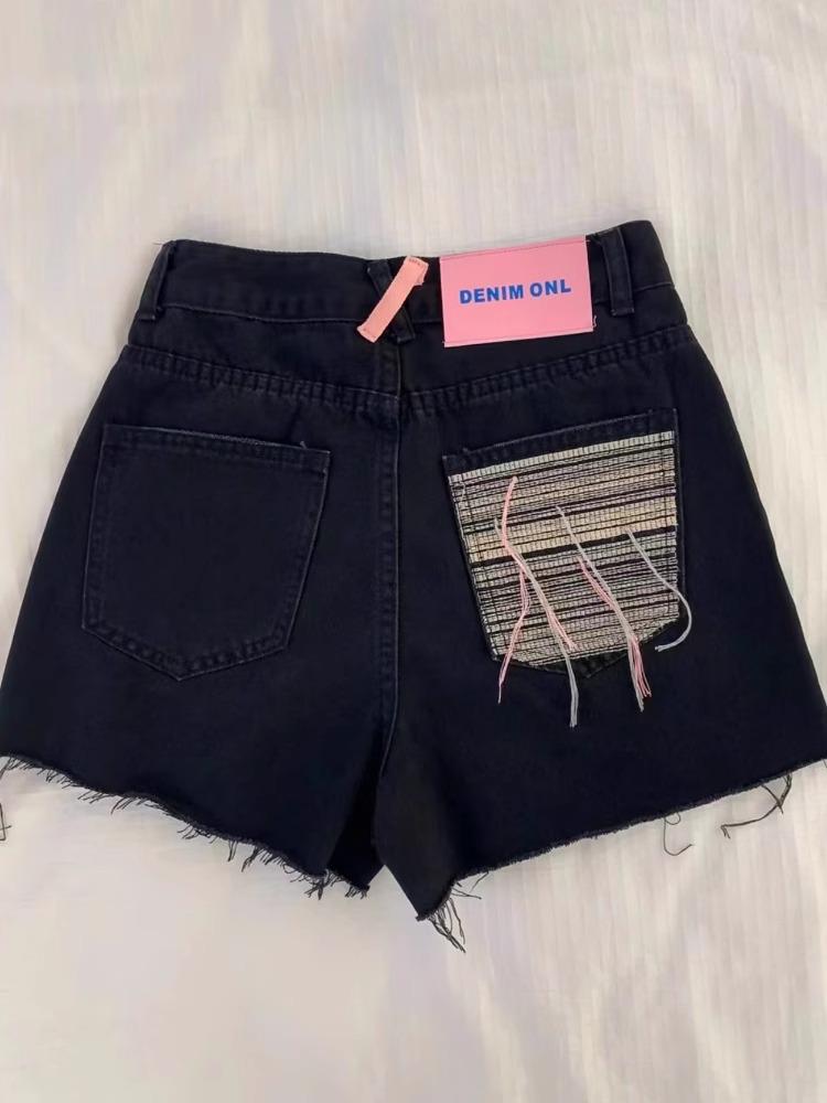High-Waisted Vintage Ripped Black Denim Shorts - Women's 2025 Wide-Leg Summer Collection.