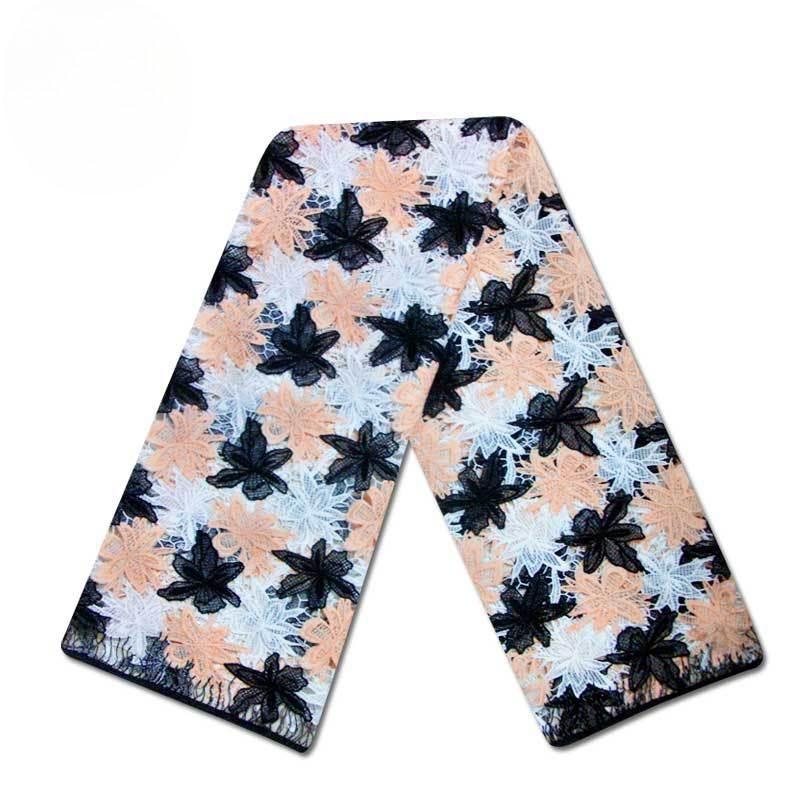 Водорастворимая, По всей ширине, Трехцветная вышивка, Пряжа, окрашенная в массе, Ткань, Трехмерная, Ажурная, Характерная, Высококачественная, Молочный шелк