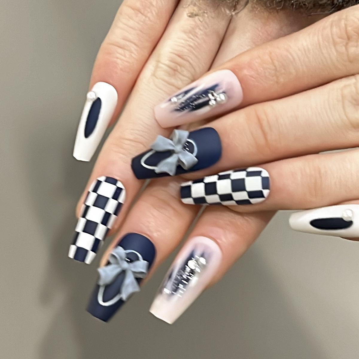 

Checkerboard Patchwork Bow Pearl Blue Press-On Nails for Autumn/Winter JP2995 (Glue Model)