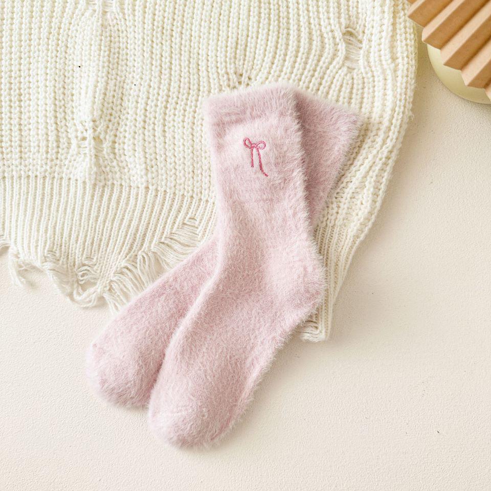 Women's Pink Mid-Tube Socks: Warm Embroidered Bow, Thick Velvet, Autumn/Winter Collection