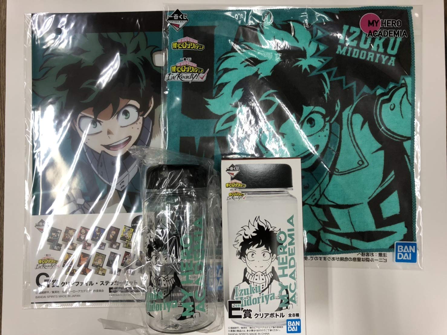 

Ichiban Kuji My Hero Academia Ready E Приз Изуку Мидория Прозрачная бутылка F Приз Полотенце для рук G Приз Набор прозрачных файлов Я