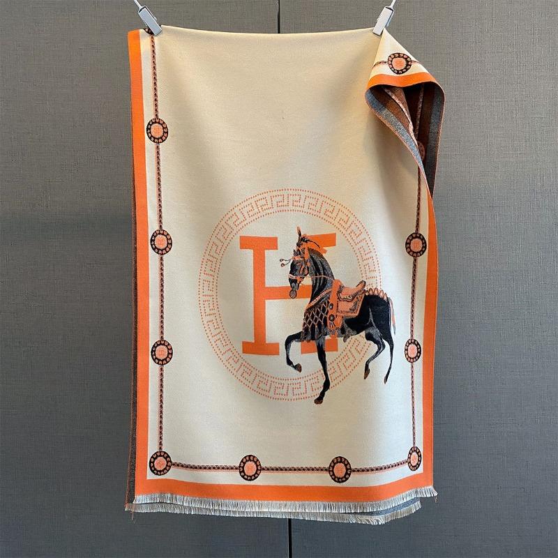 Autumn New Cashmere Tassel Scarf Women's Fashion Age-reducing Jacquard Scarf Warm and Thickened Large Shawl