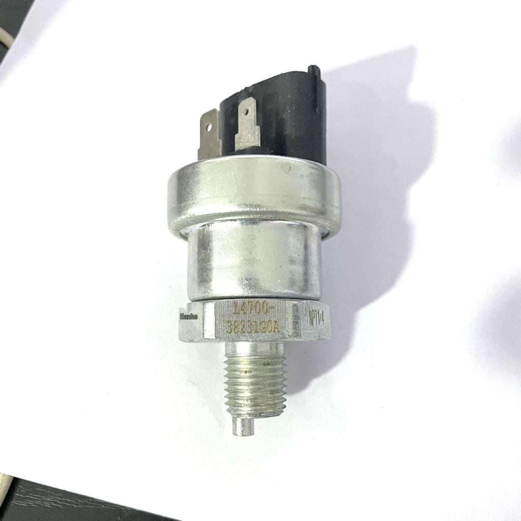 Oil Pressure Sensor Plug for Hansheng Yutong Yucai Diesel L4700-38231G0