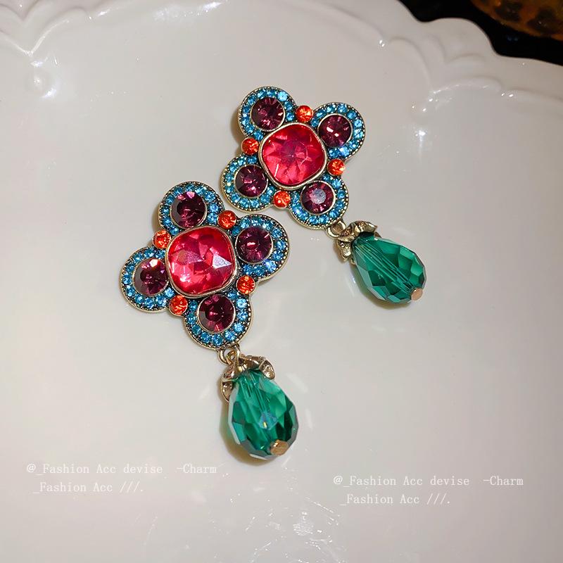 Vintage Silver Needle Diamond Flower Teardrop Earrings - Light Luxury Court Style Fashion Studs for Women