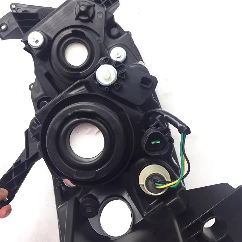 Southeast DX7 2015-2017 Headlight Assembly with Cover