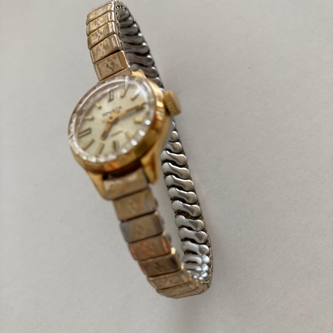 Used SEKONDA Made in England Hand-wound analog wristwatch Antique Operation unknown