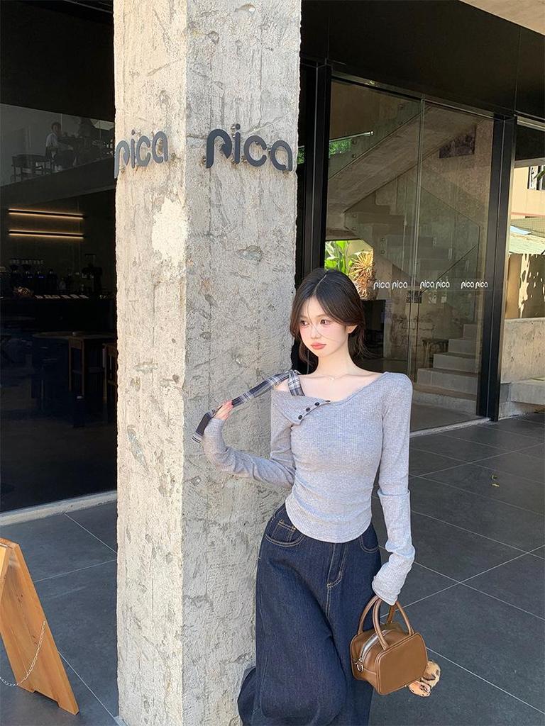 Chic Grey One-Shoulder Knit Top for Women - Sweet & Spicy Early Autumn Style, Long-Sleeve with Bowknot