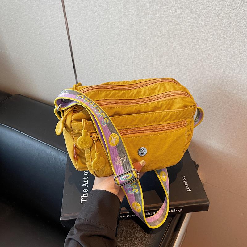 

Женская сумка Классическая универсальная облегающая маленькая квадратная сумка Оксфордская тканевая сумка через плечо сумка-мессенджер Многокарманная дорожная сумка жёлтый