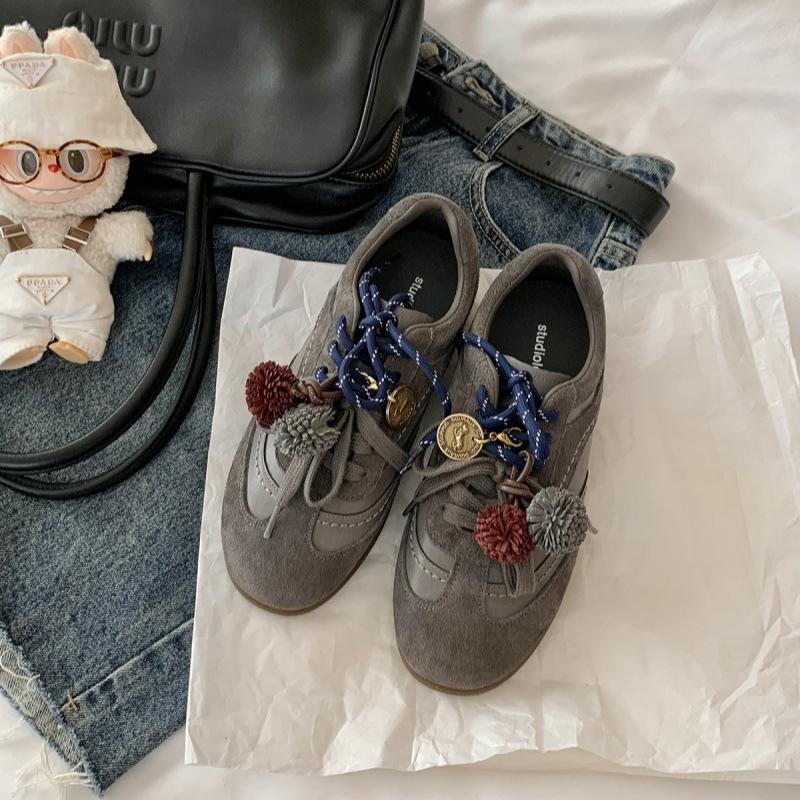 

Height increase 3cm~ 2025 autumn new soft-soled fashionable contrasting shoelaces round head pine cone casual moral training board shoes women 40 темно-серого