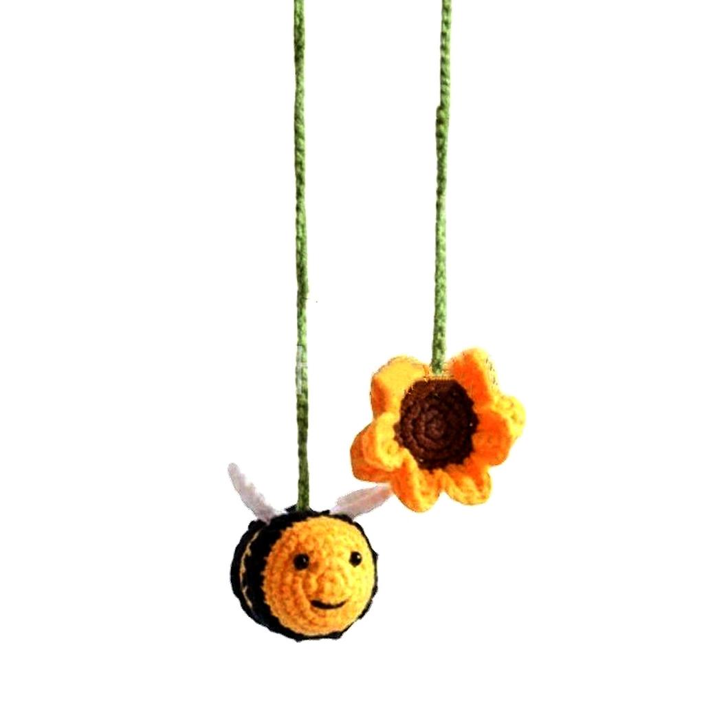 Crochet Knitted Bee Sunflower Pendant Cute Decor Automotive Interior Charms Decorations Rearview Mirror Hanging Ornament