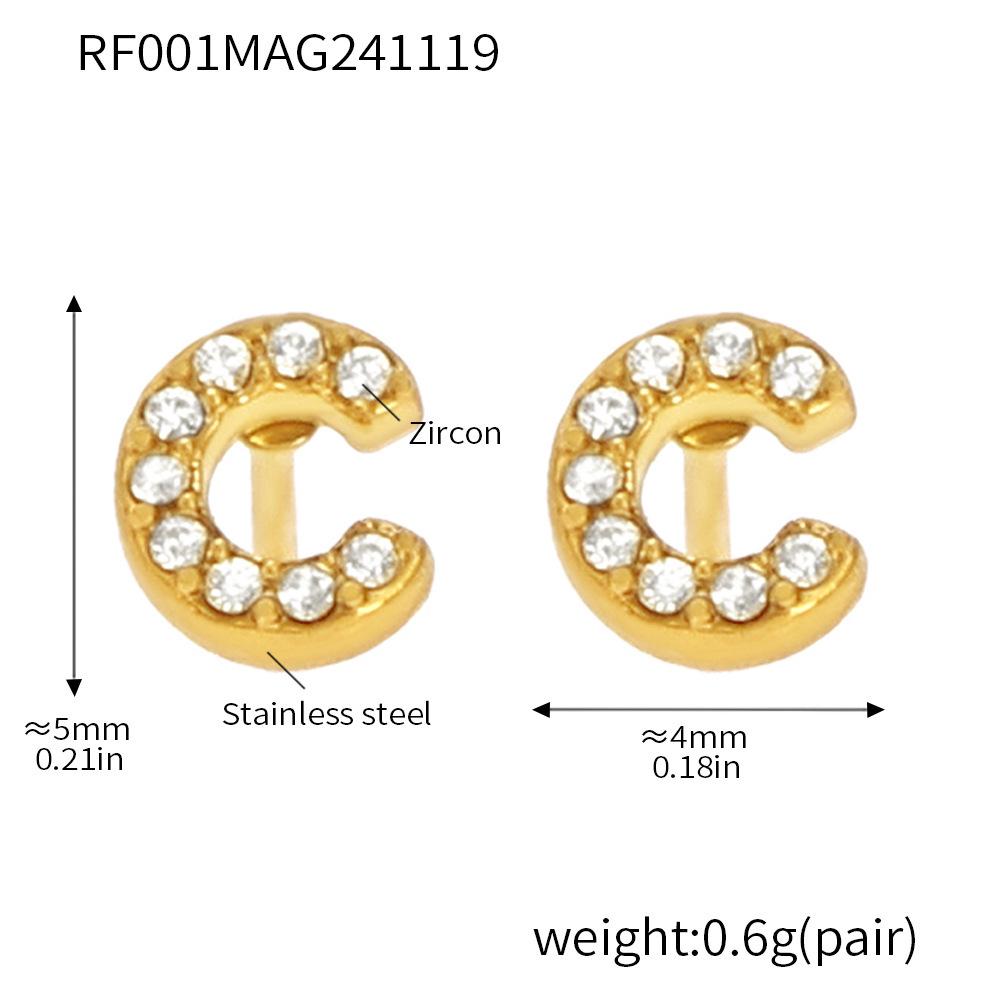 Qiong Yao 26-Letter Zircon Inlaid Jewelry Set: Gold-Plated Titanium Steel Necklace, Bracelet, Ring, and Stud Earrings.