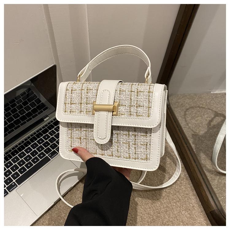 

Французская индивидуальная трендовая сумка с текстурой для женщин 2024 года, новая модная сумка с сетчатым рисунком в виде тысячи птиц, переносная сумка через плечо, маленькая квадратная сумка белый