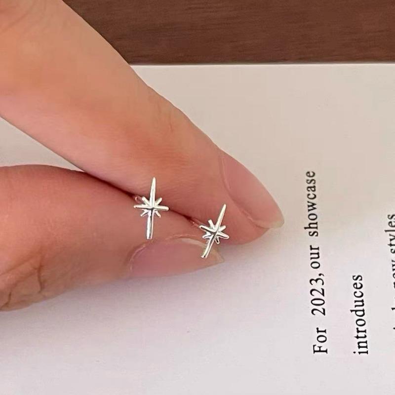 Raising Ear Holes, Small Stud Earrings for Women, Simple, Sweet, Small and Fresh Earrings, Niche Design, Versatile Earrings