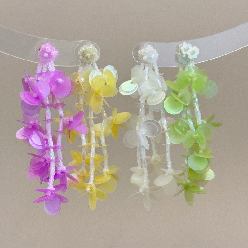 Rice bead flower sequined fringed earrings small fresh and sweet girl stud earrings Mori atmosphere earrings