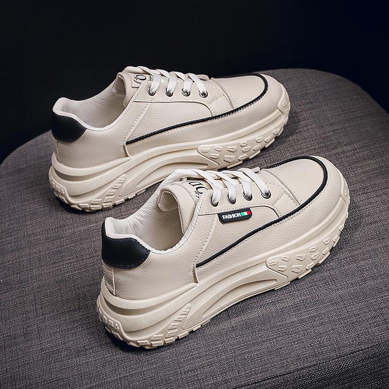 Осіннє жіноче взуття нові дихаючі маленькі білі туфлі дитячі корейська версія трендові універсальні на платформі спортивні кежуал кеди татове взуття