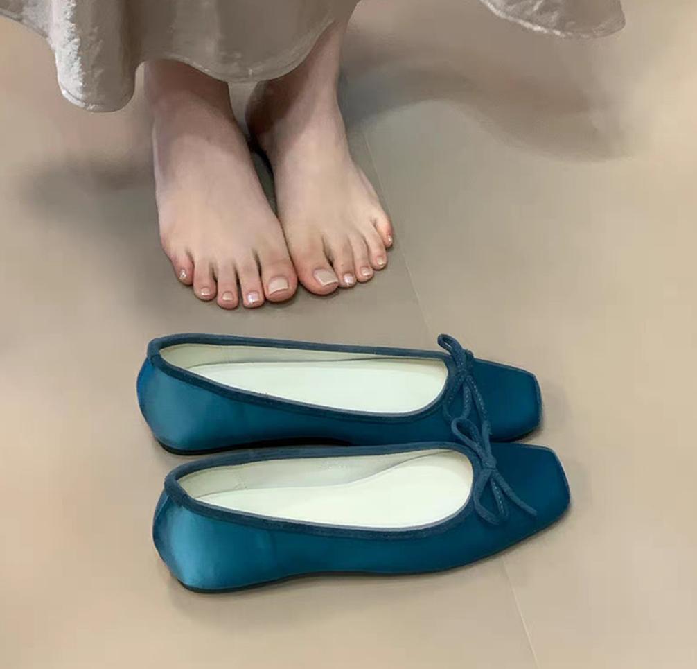 Elegant Woman Silks Bow Flats Fashion Square Toe Shallow Mary Jane Shoes Soft Casual Ballet Shoes for Women Slip On Dress Shoes