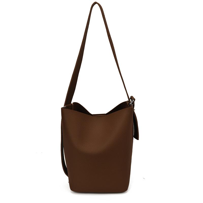 Bucket bag women's bag 2025 new high-end simple large-capacity shoulder bag niche design versatile tote bag