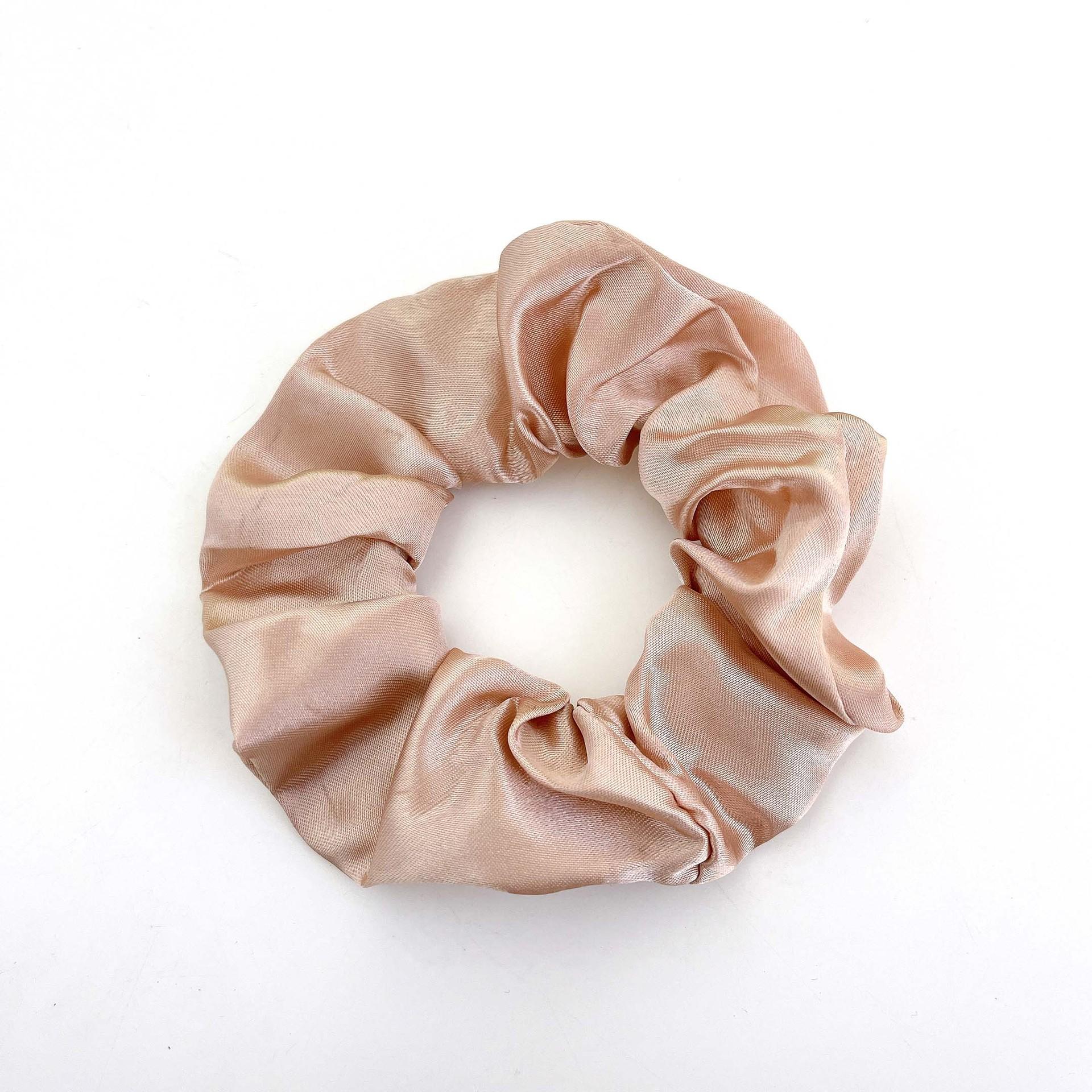 

Silk Satin Scrunchies for Women, Solid Color Elastic Hair Ties, Elegant Ponytail Holder Hair Accessories світло-коричневого кольору
