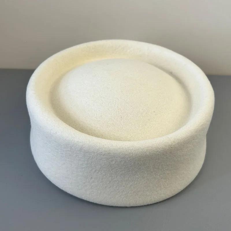 Autumn Winter Women'S Hard Top Beret Hat White Black Wool Felt Pillbox Hat Fashion Retro Fascinating Hostess Formal Designer Cap