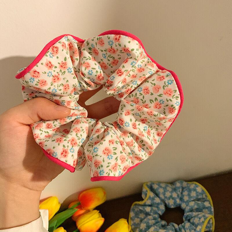 

Romantic Summer Pink Floral Hair Band for Women - Fairy-Inspired Headdress