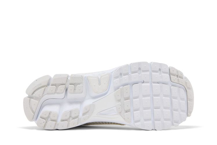 Nike Zoom Vomero 5 Triple White (Women's)