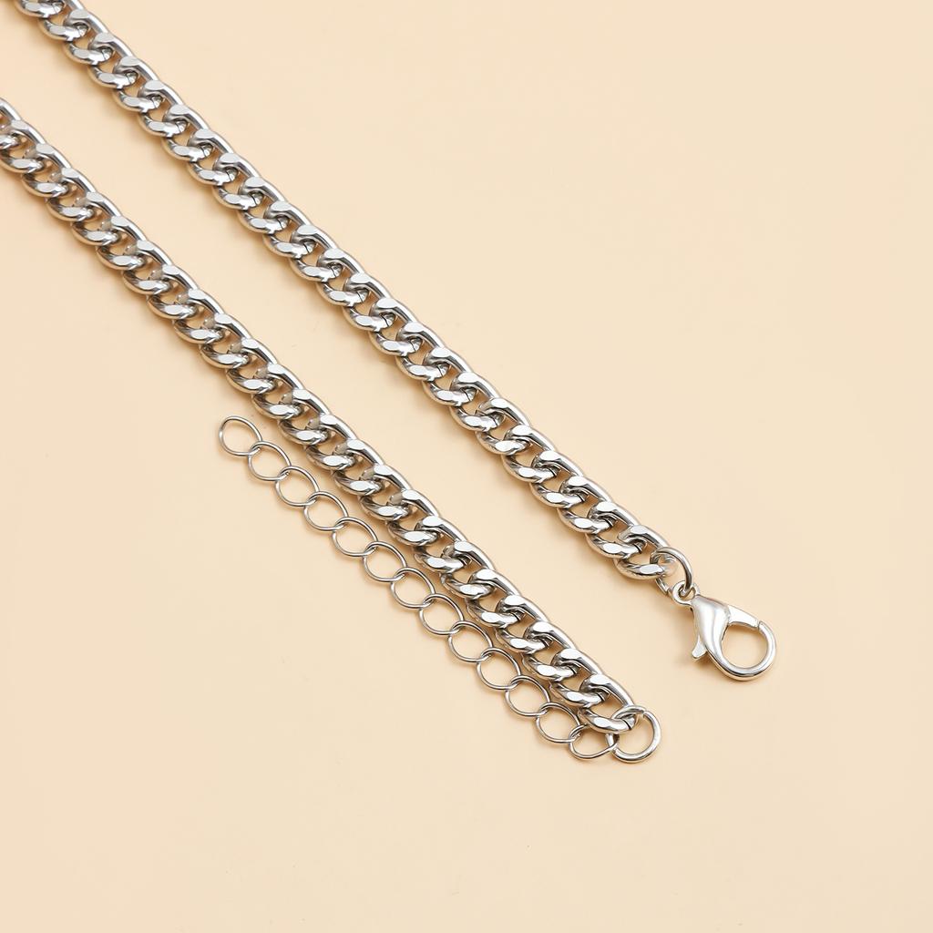 Heart Pendant Punk Tapered Rivet Collarbone Chain Necklace Y2k Girl Jewelry Accessories