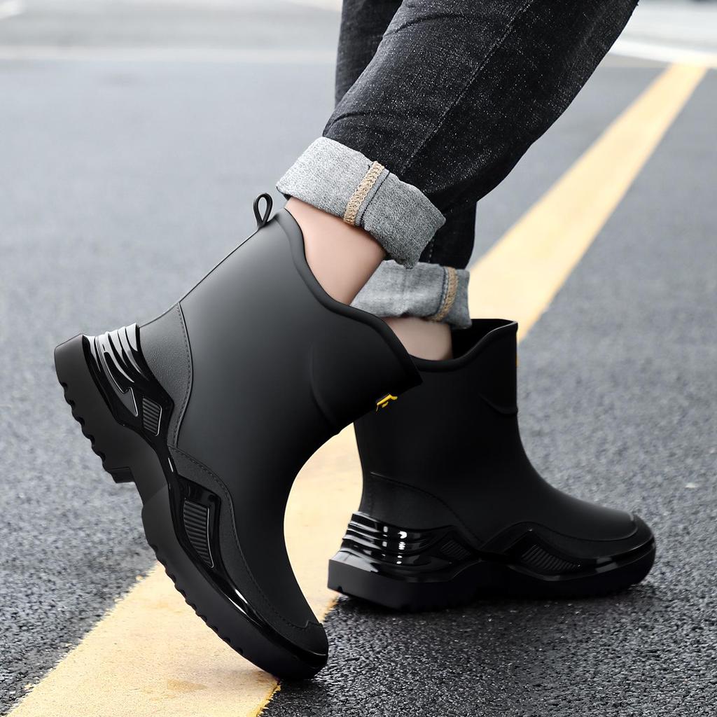 Men's Outdoor Non-Slip Waterproof Rain Boots for Mountain Climbing & Fishing