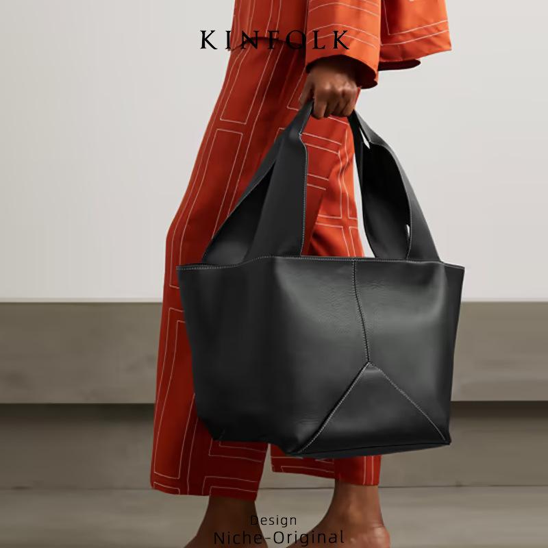 New Versatile, Simple, Soft, Large-capacity, Niche Design Bucket Bag, Unisex Tote Bag
