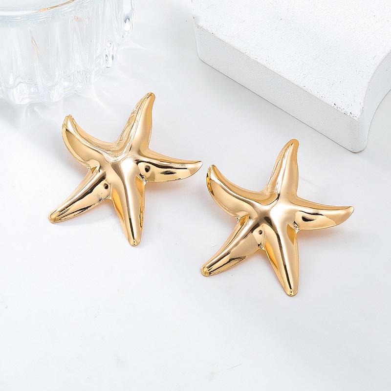 Exaggerated Metal Large Starfish Stud Earrings for Women Boho Gold Color Earrings Geometric Pentagram Star Earrings Jewelry Gift