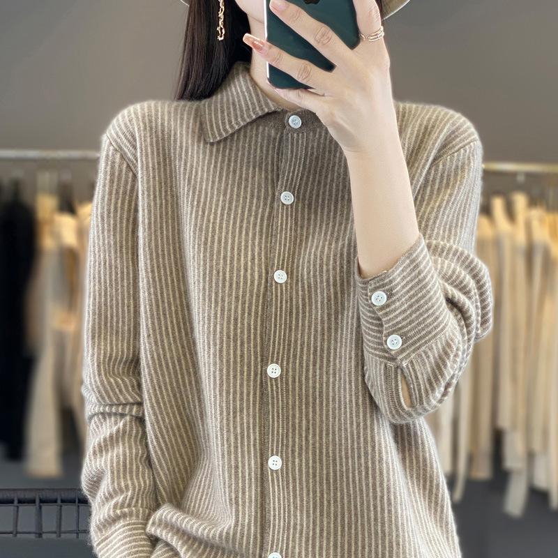 

Soft waxy and skin-friendly PO collar Andy fleece knitted cardigan women s color matching striped casual loose long-sleeved button-down jacket average size
