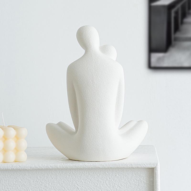 European Style Ceramic Love Figure Sculpture Abstract Sitting Yoga Ornament Living Room Office Human Figurine Home Decoration