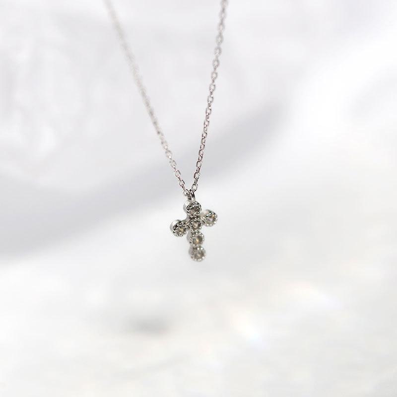 Collier Croix Incrusté de Diamants Corps Entier Chaîne Clavicule Coréenne Simple et Polyvalente pour Femmes