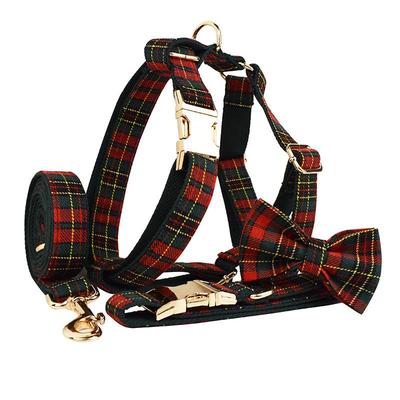 Festive Green Plaid Dog Collar & Leash Set with Bowknot & Flower Jewelry