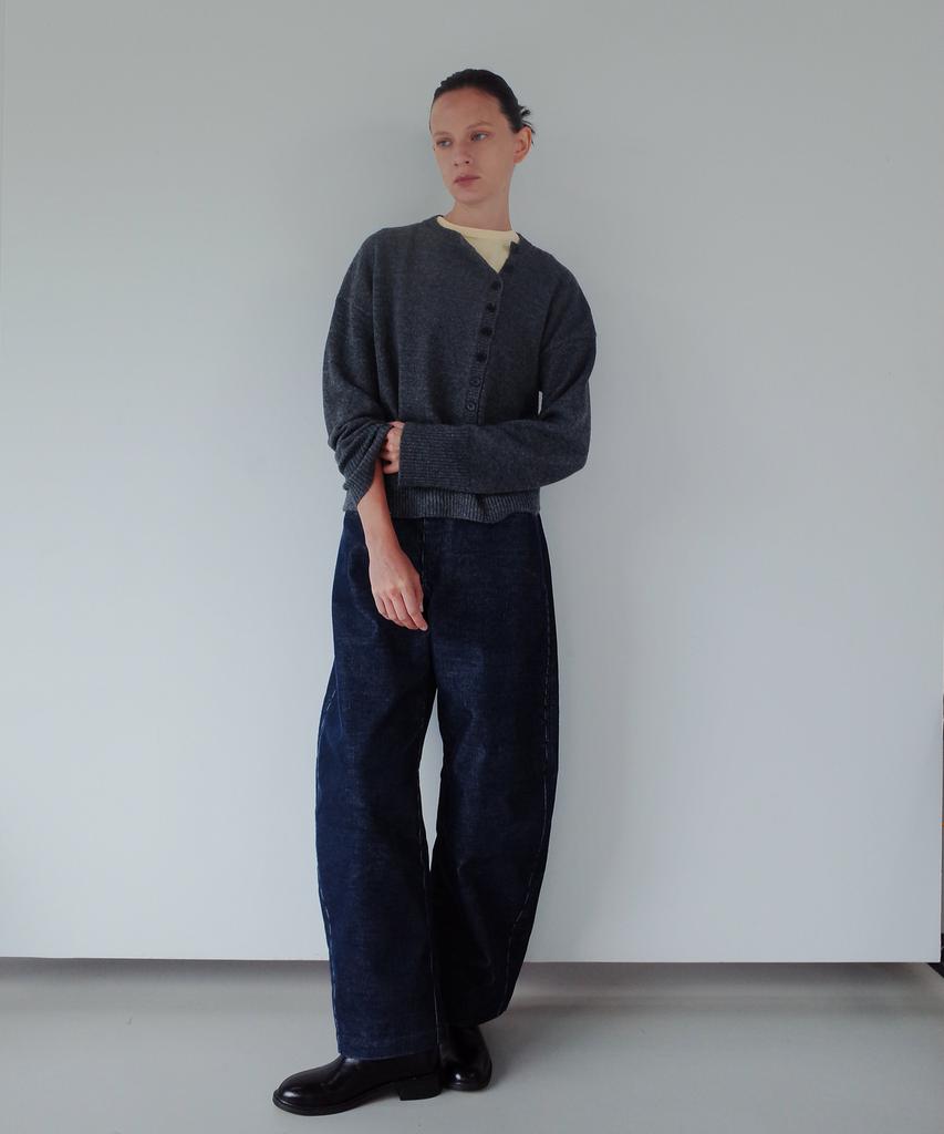 Gilyeong Denim Corduroy Barrel Pants_Navy