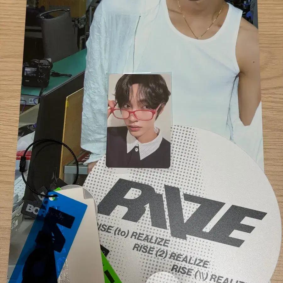 RIIZE Archive Keyring One Bin Admission Poka Poster Bonus Transfer Photo Card