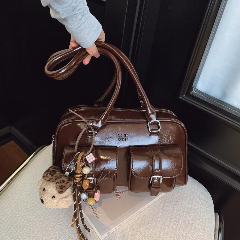 

Korean version of soft leather retro bowling bag women s winter 2025 new high-end shoulder underarm bag commuter handbag no pendant