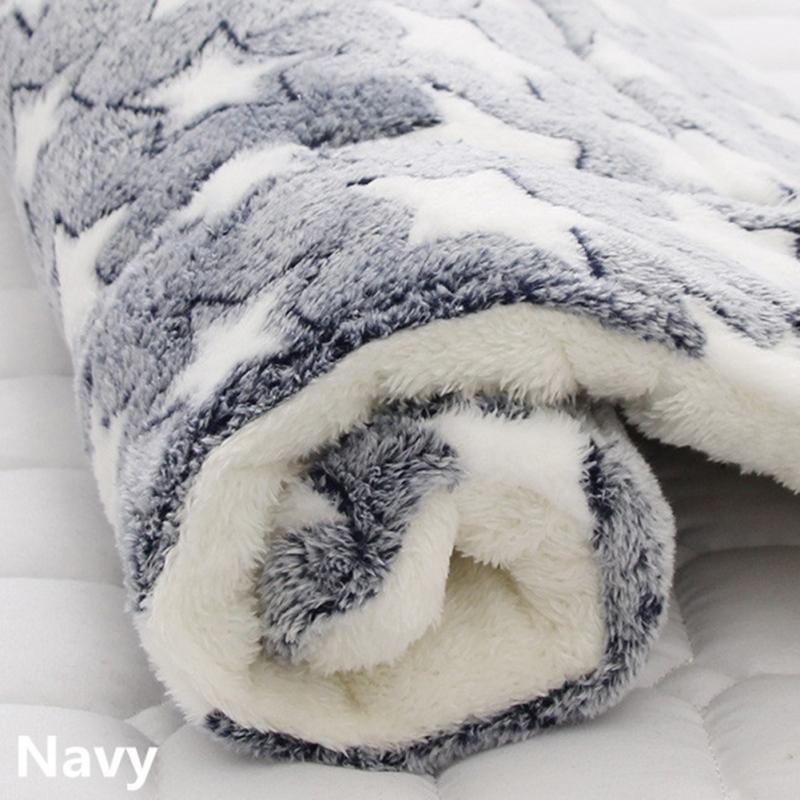 Pet Mat Thickening Warm Autumn Winter Cat Dog Blanket Anti-slip Cushion
