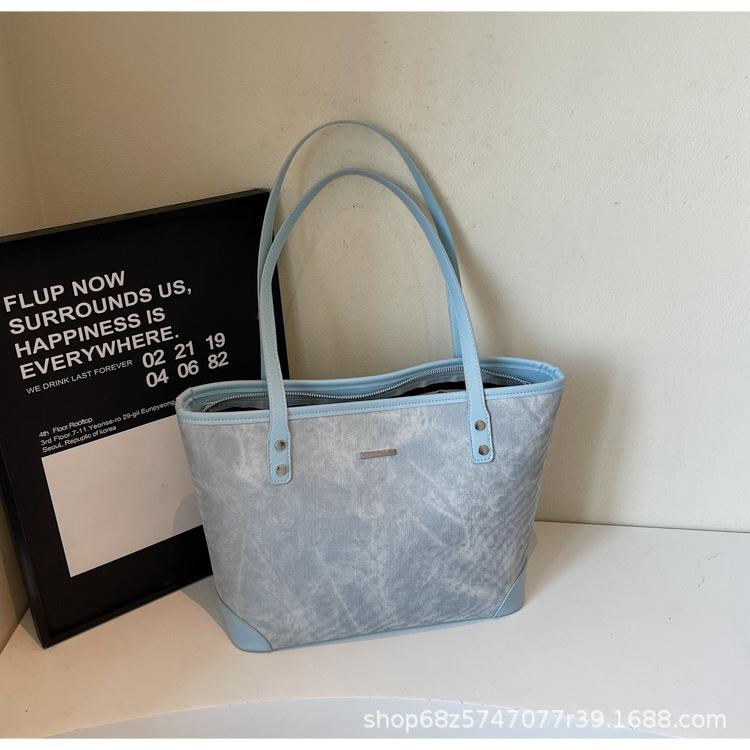 

Сумка большой вместимости женская 2025 новая повседневная модная универсальная сумка через плечо высококлассная текстура классная сумка-тоут для поездок на работу синий