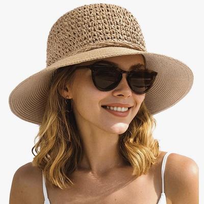 Women's Wide Brim Straw Hat: Foldable Sun Protection for Beach Vacation