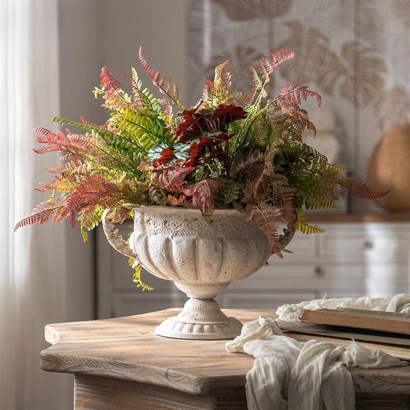 Retro Iron Art Dried Flower Vase Photography Studio Old Decoration Ornament French Romantic Trophy Shaped Craft