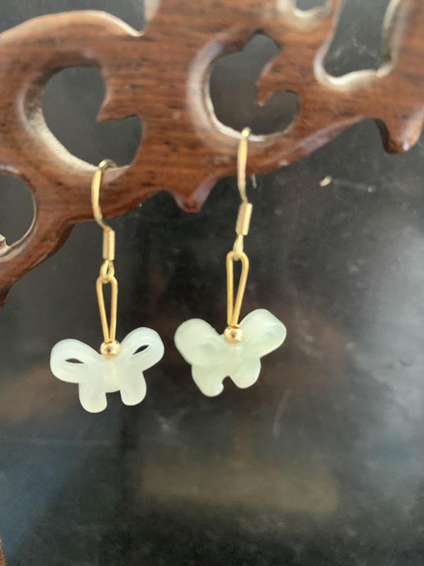 Hetian Jade Bow Earrings - Hanfu Accessories for Radiant Skin and Elevated Style