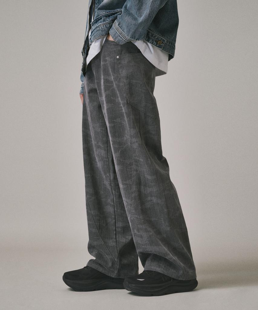 Beodeonteu Curved Cut Camo Herringbone Wide Cotton Pants [Charcoal]