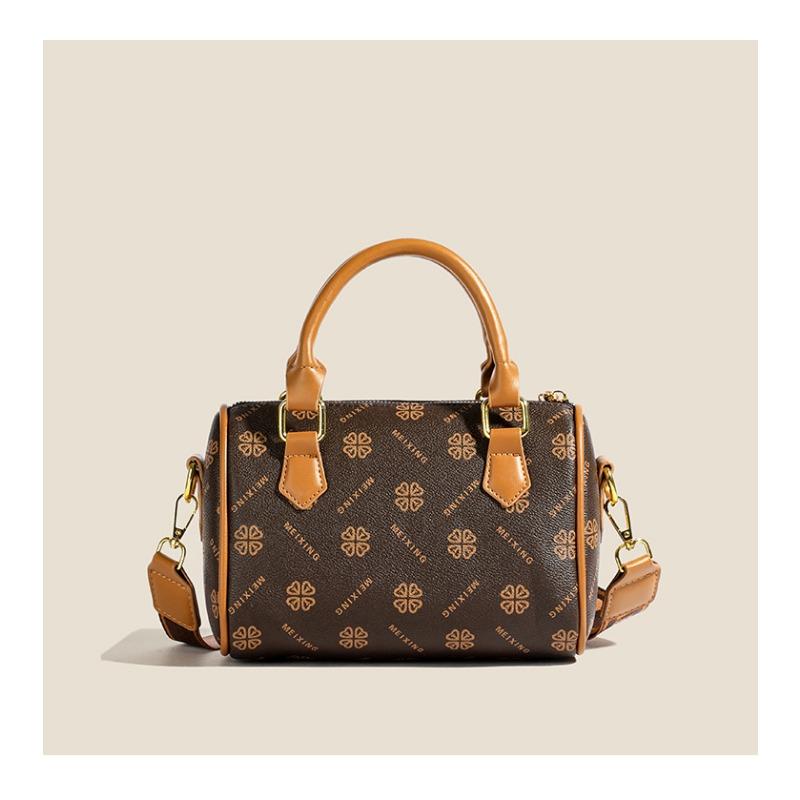 Autumn and winter fashion! High-end niche Boston bag, simple printing shows unique charm