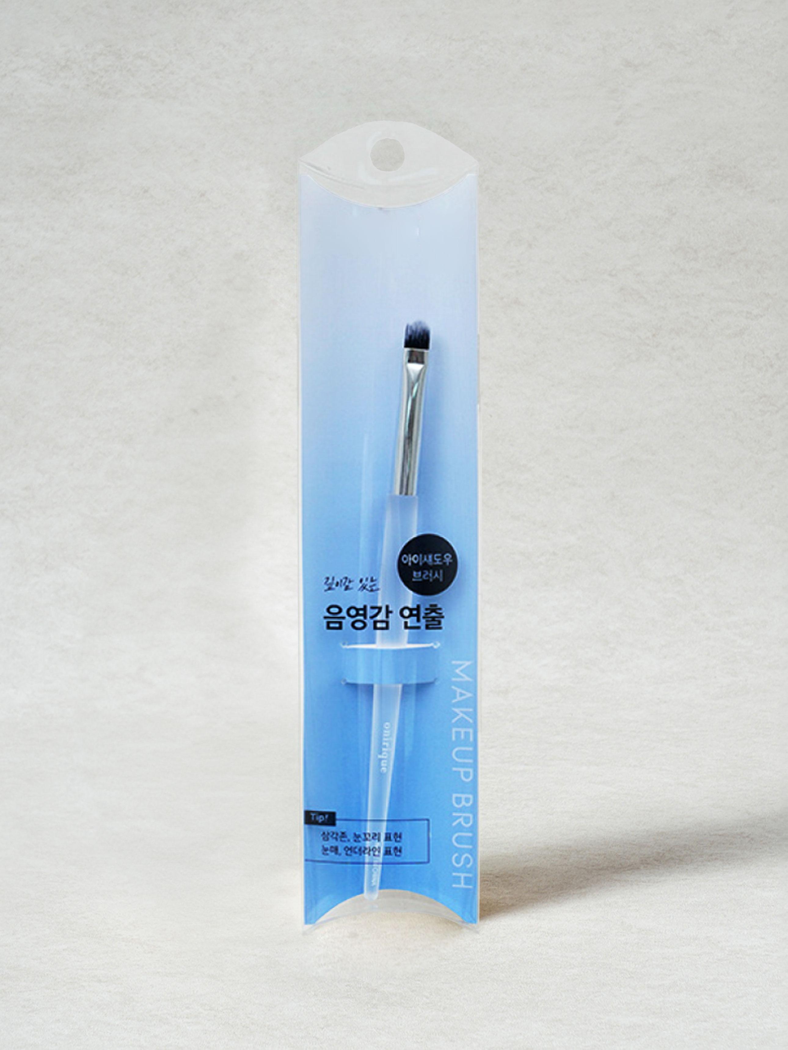 

Clear Triangular Eyeshadow Brush 1ea